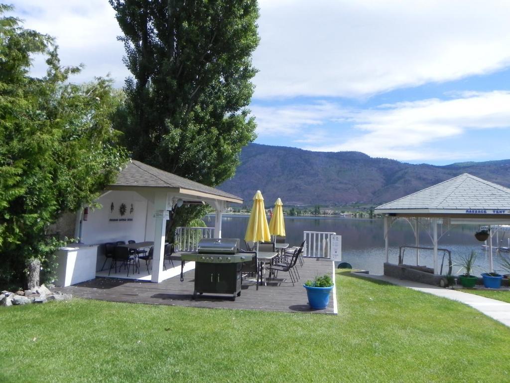 Destiny Beach Resort Osoyoos Dış mekan fotoğraf