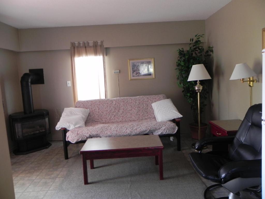 Destiny Beach Resort Osoyoos Oda fotoğraf