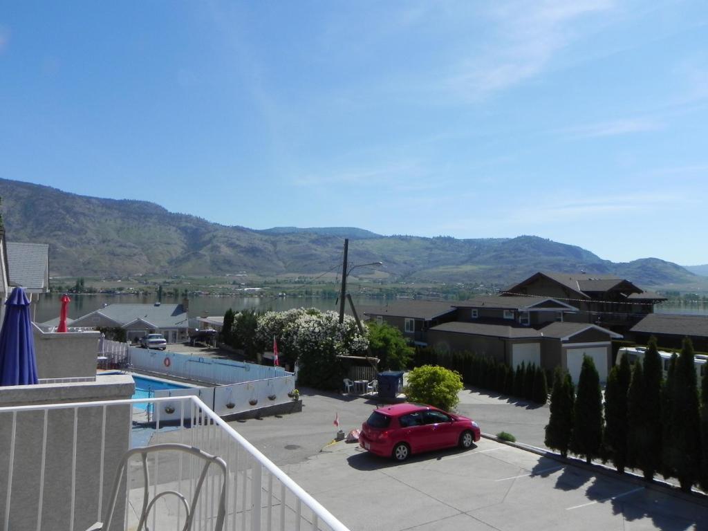 Destiny Beach Resort Osoyoos Oda fotoğraf