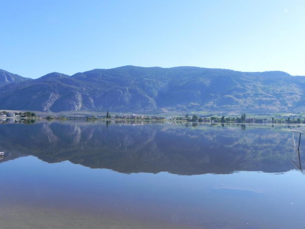 Destiny Beach Resort Osoyoos Dış mekan fotoğraf